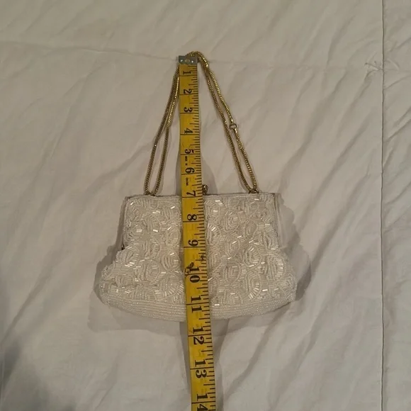 Ed B Robinson white pearl clutch. Handmade in Hong Kong - Picture 8 of 9